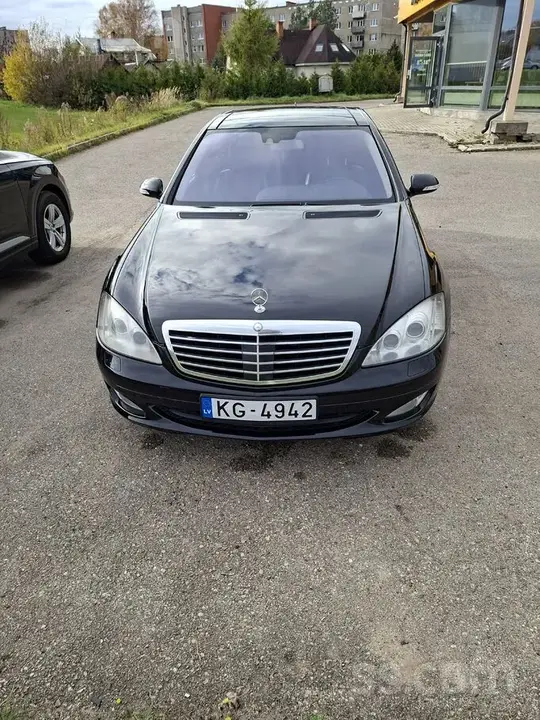 Mercedes-Benz S320