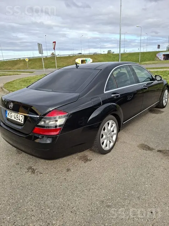 Mercedes-Benz S320 2007 photo 4