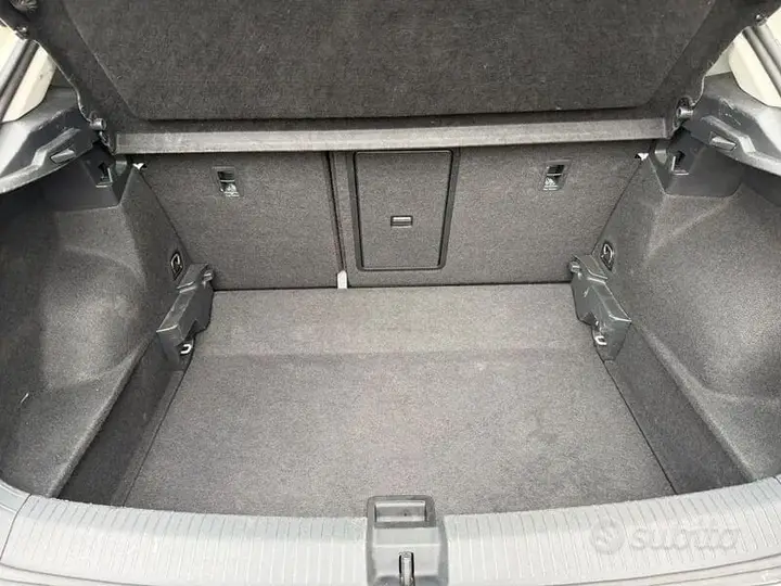 Volkswagen T-Roc 2023 photo 5