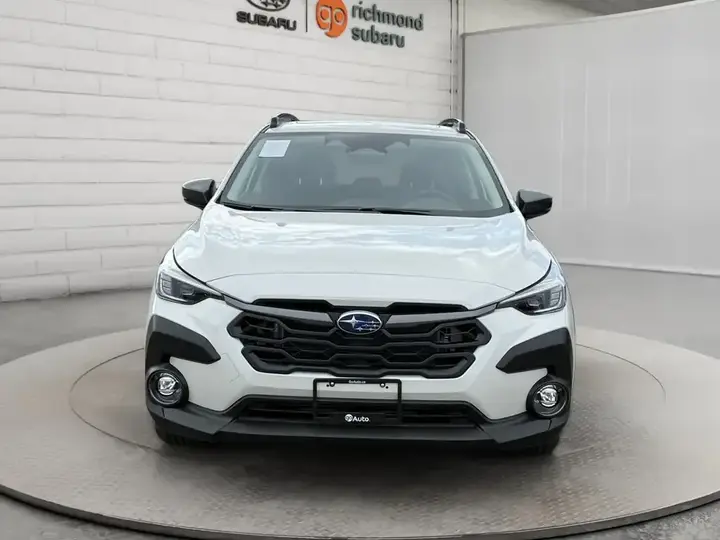 Subaru Crosstrek 2026 photo 2