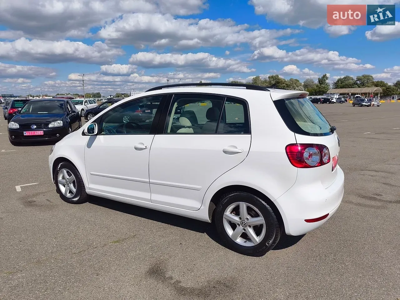 Volkswagen Golf Plus 2010 photo 2