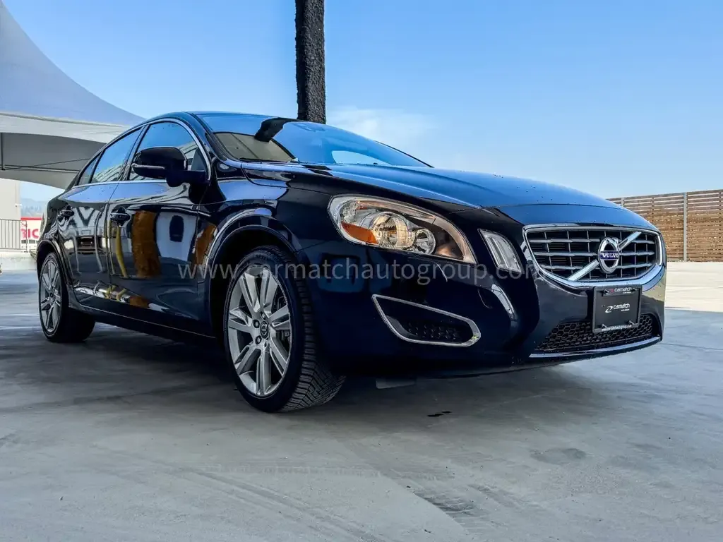 Volvo S60 2012 photo 4