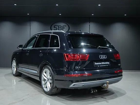 Audi Q7 2018 photo 5