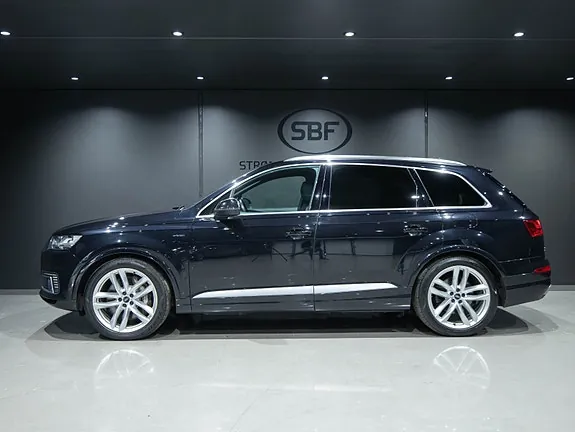 Audi Q7 2018 photo 2