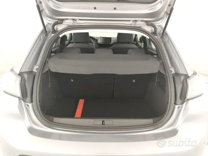 Peugeot 208 2022 photo 4