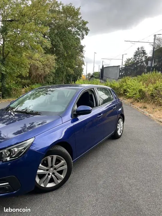 Peugeot 308 2020 photo 2