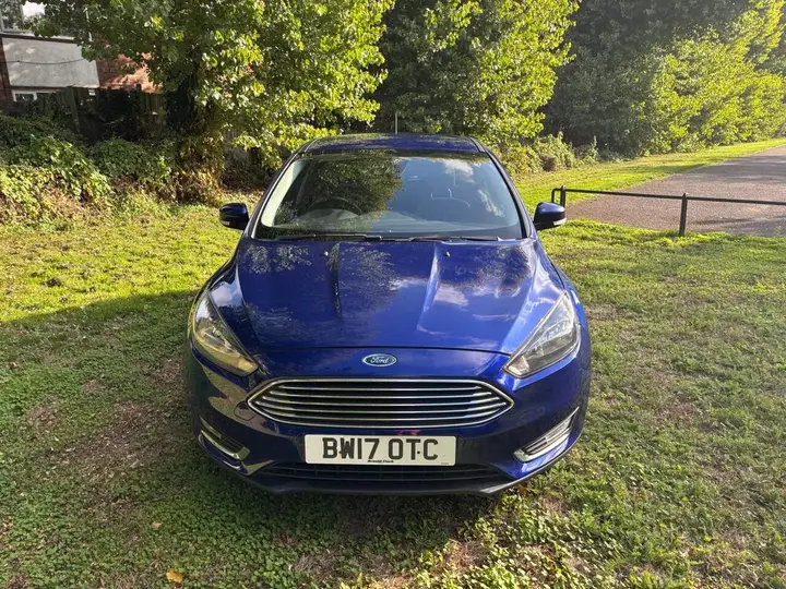 Ford Focus 2017 photo 2
