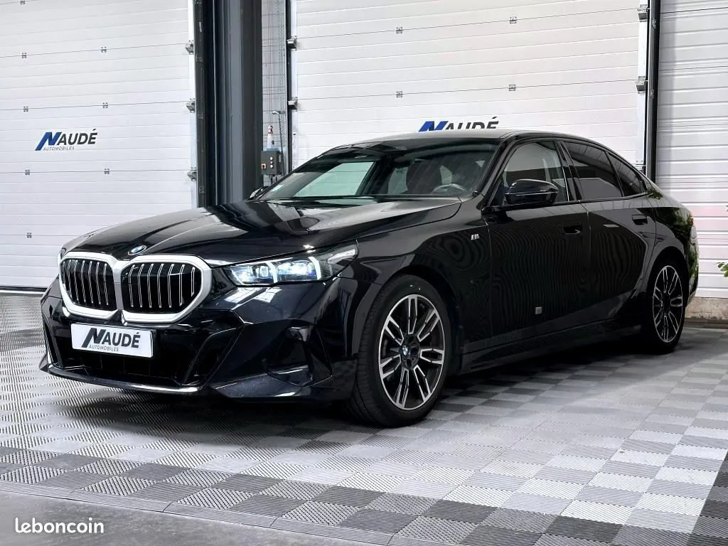 BMW 5 2023 photo 3