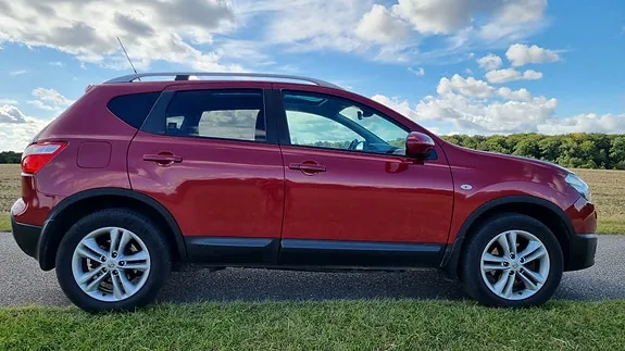 Nissan Qashqai 2012 photo 2