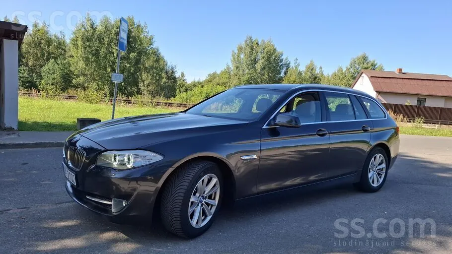 BMW 520 2012 photo 5