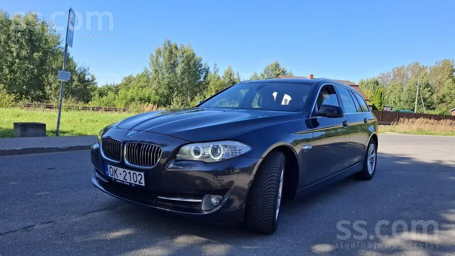 BMW 520 2012 photo 4