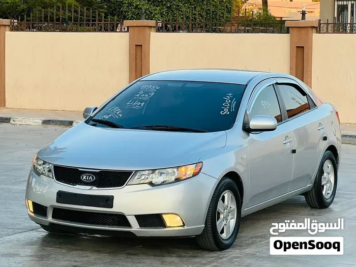 Kia Forte 2010 photo 2