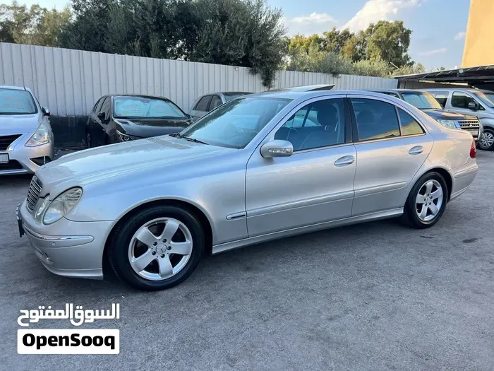 Mercedes-Benz E-Class 2004 photo 3