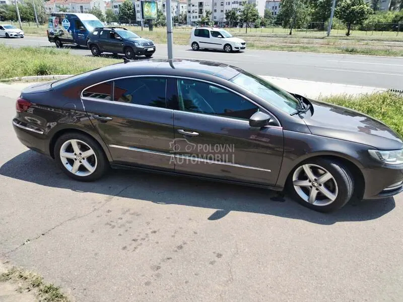Volkswagen Passat Cc 2012 photo 3