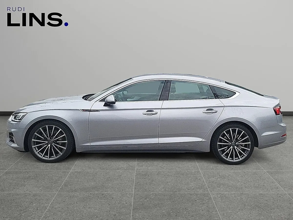 Audi A5 2019 photo 2