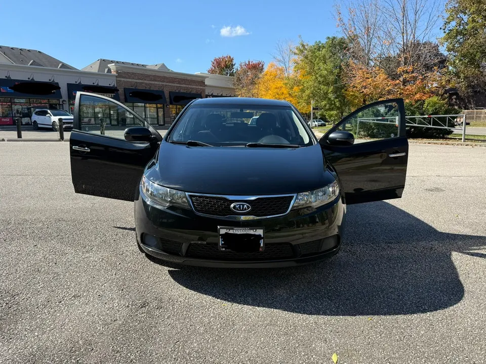 Kia Forte5 2013 photo 3