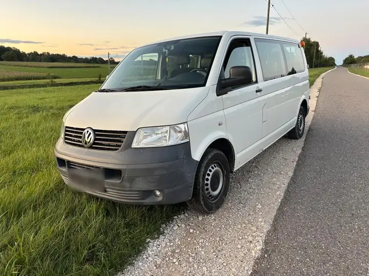 Volkswagen T5 Shuttle