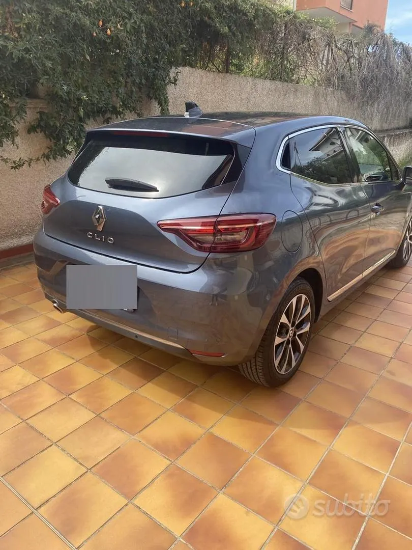 Renault Clio 2022 photo 2