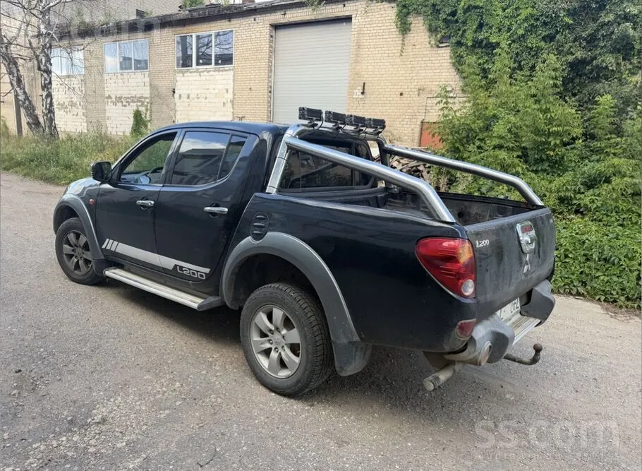Mitsubishi L 200 2007 photo 3