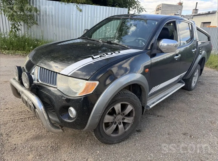 Mitsubishi L 200 2007 photo 4