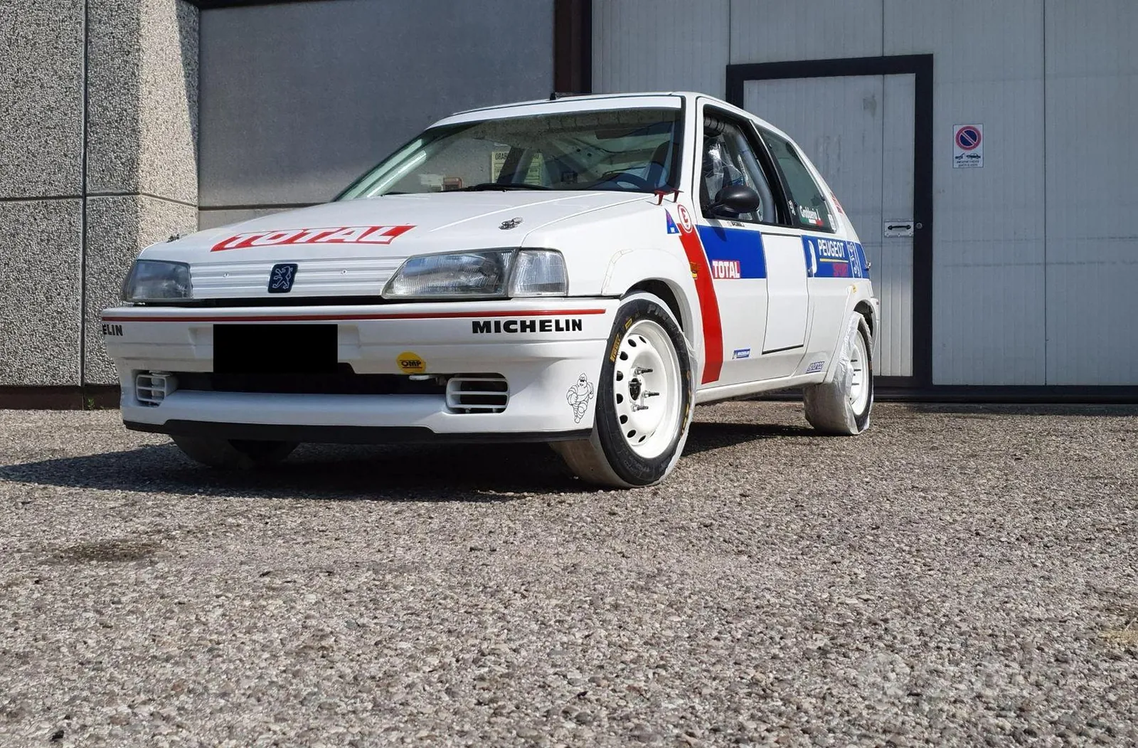 Peugeot 106