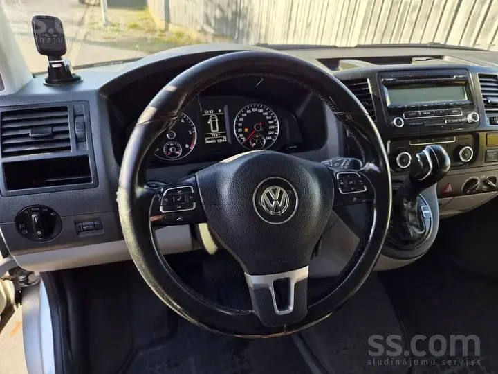 Volkswagen T5 2011 photo 5