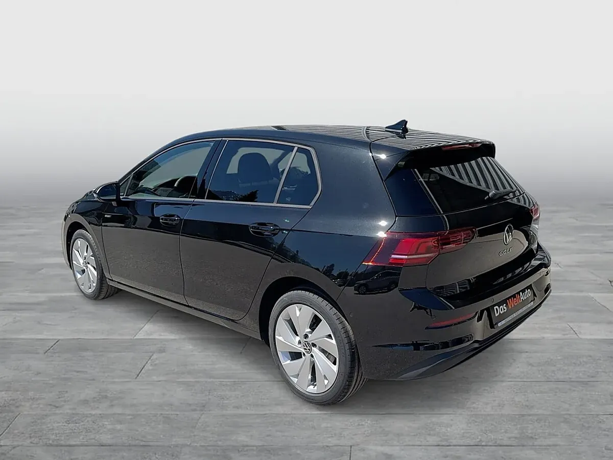 Volkswagen Golf 2026 photo 3