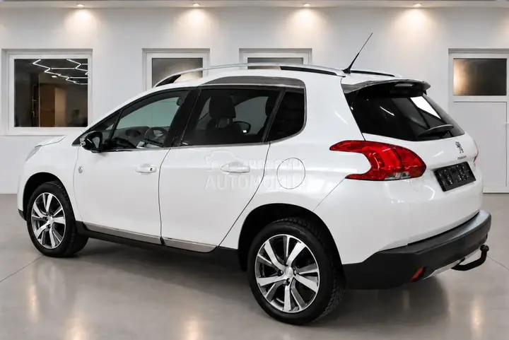 Peugeot 2008 2015 photo 5