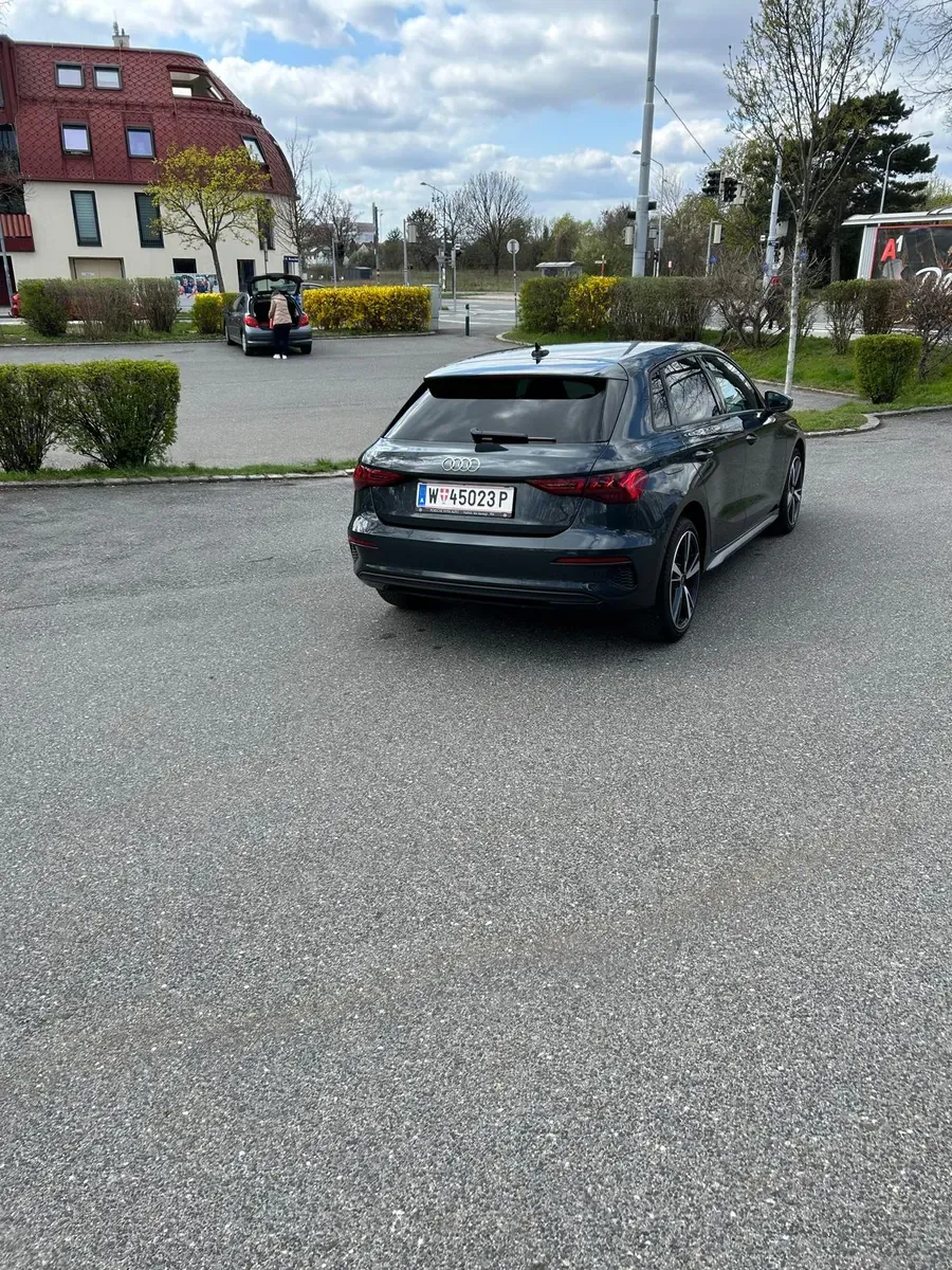 Audi A3 2023 photo 2