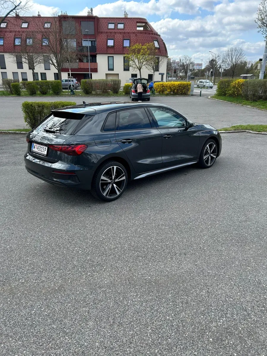 Audi A3 2023 photo 3
