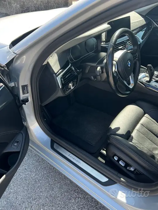 BMW 5 Series 2021 photo 4