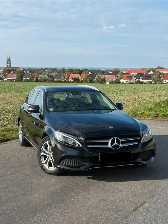 Mercedes-Benz C220D