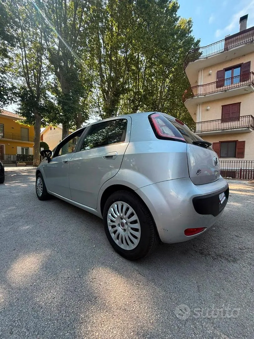 Fiat Punto Evo 2010 photo 3