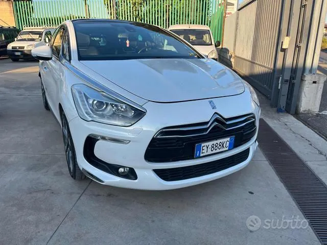 DS Automobiles Ds 5 2015 photo 2