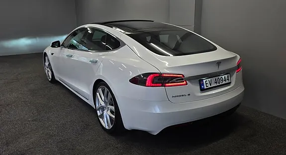 Tesla Model S 2019 photo 5