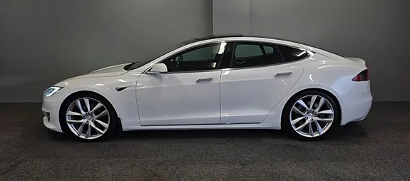 Tesla Model S 2019 photo 3