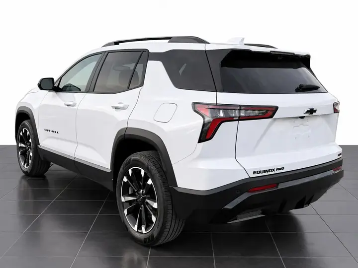 Chevrolet Equinox 2027 photo 3