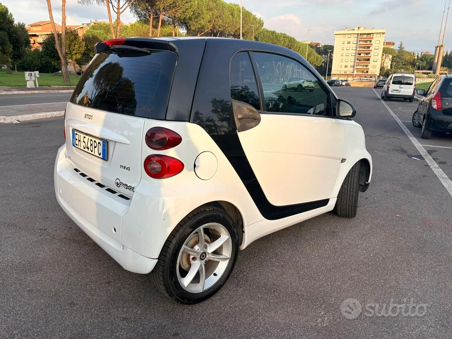 Smart Fortwo 2011 photo 3
