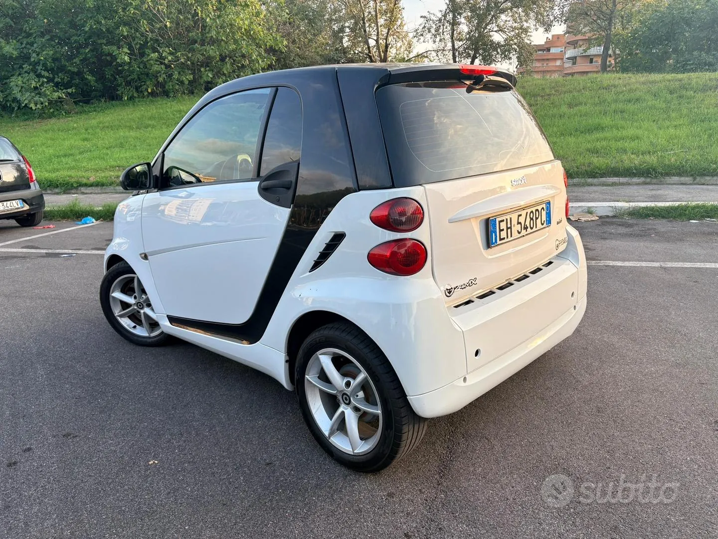 Smart Fortwo 2011 photo 4