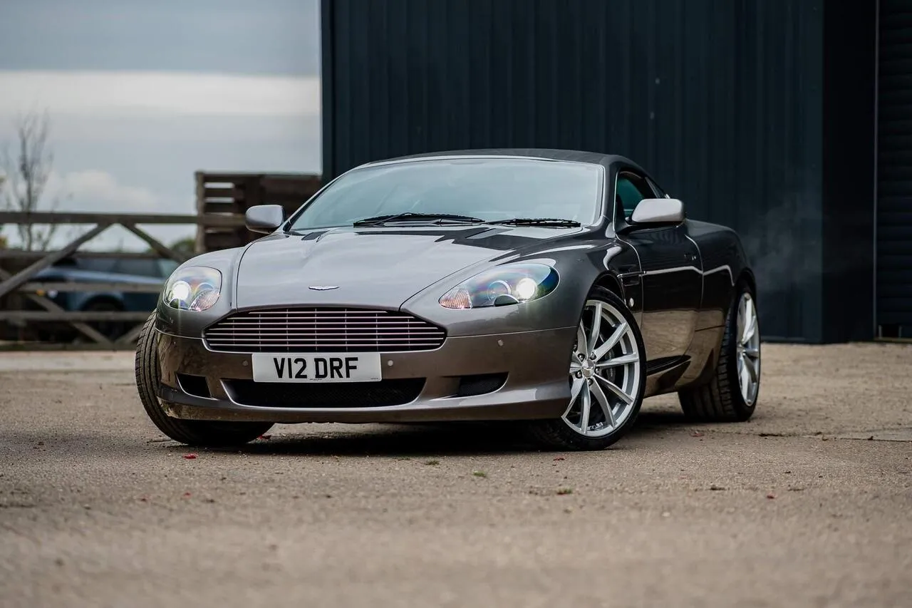 Aston Martin Db9