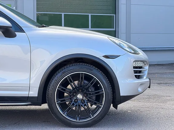 Porsche Cayenne 2012 photo 4