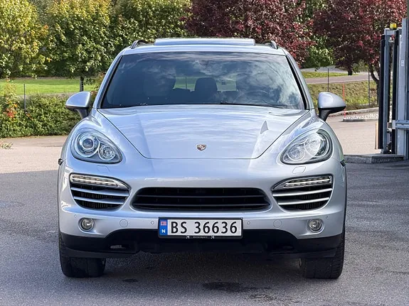 Porsche Cayenne 2012 photo 3