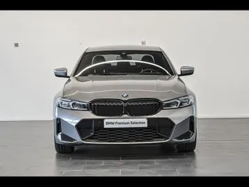 BMW 3 Series 2024 photo 2
