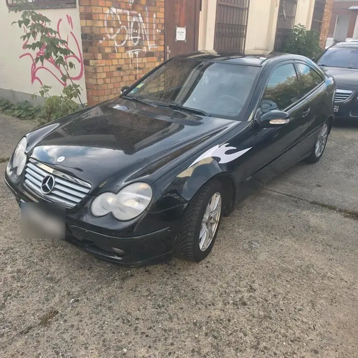 Mercedes-Benz C200