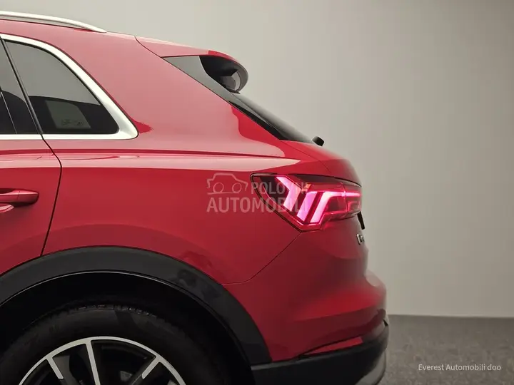 Audi Q3 2019 photo 2