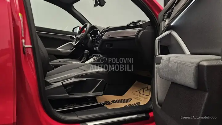 Audi Q3 2019 photo 3