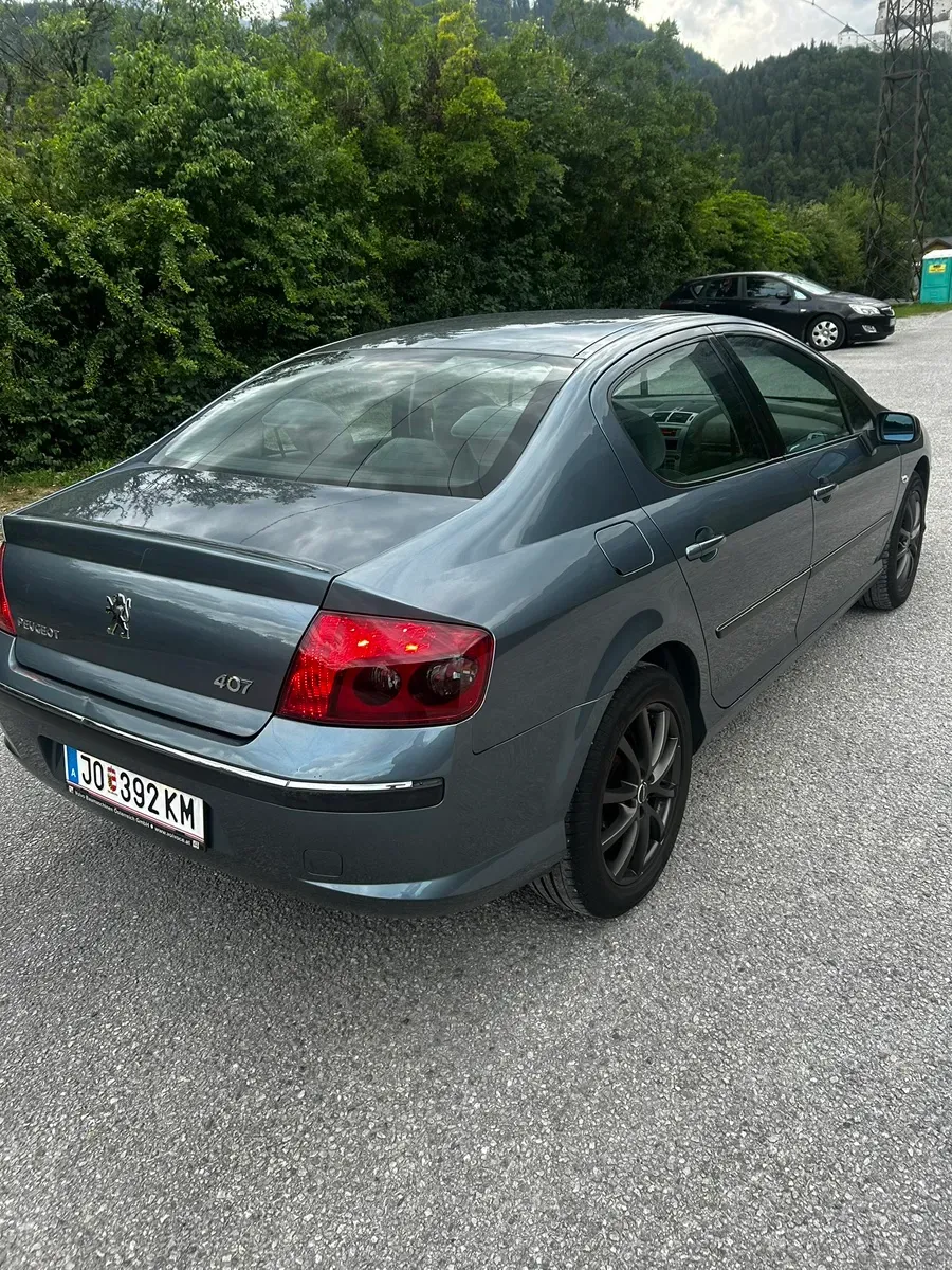 Peugeot 407 2008 photo 3
