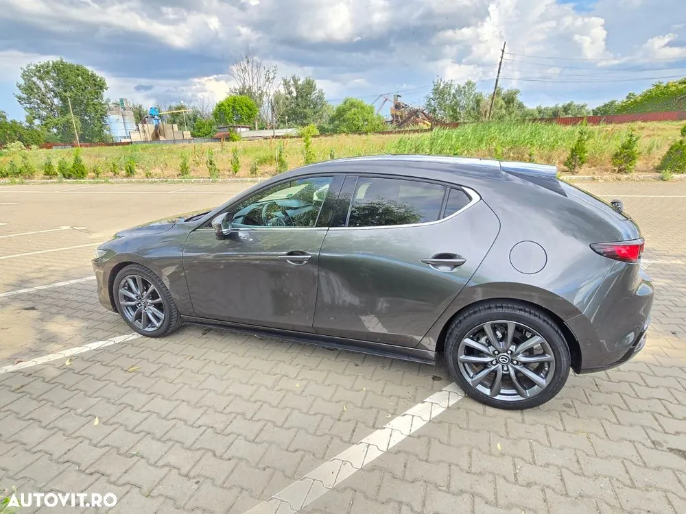 Mazda 3 2019 photo 4