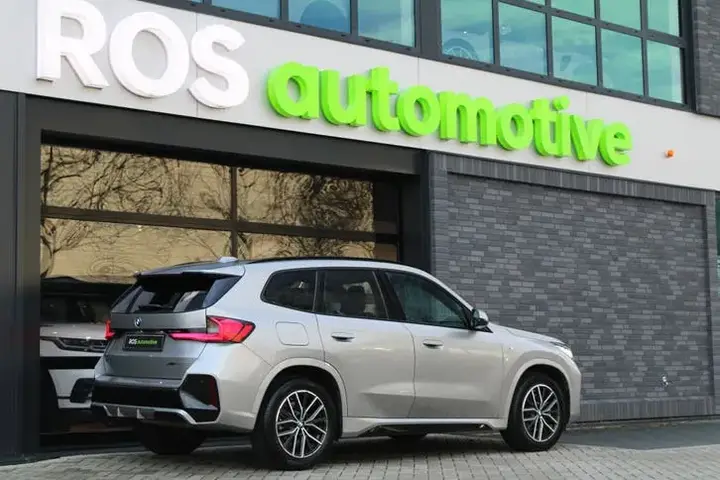 BMW X1 2025 photo 2