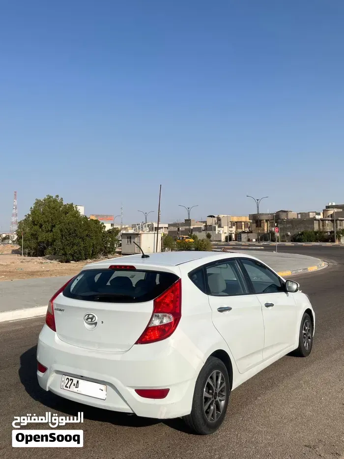 Hyundai Accent 2015 photo 3